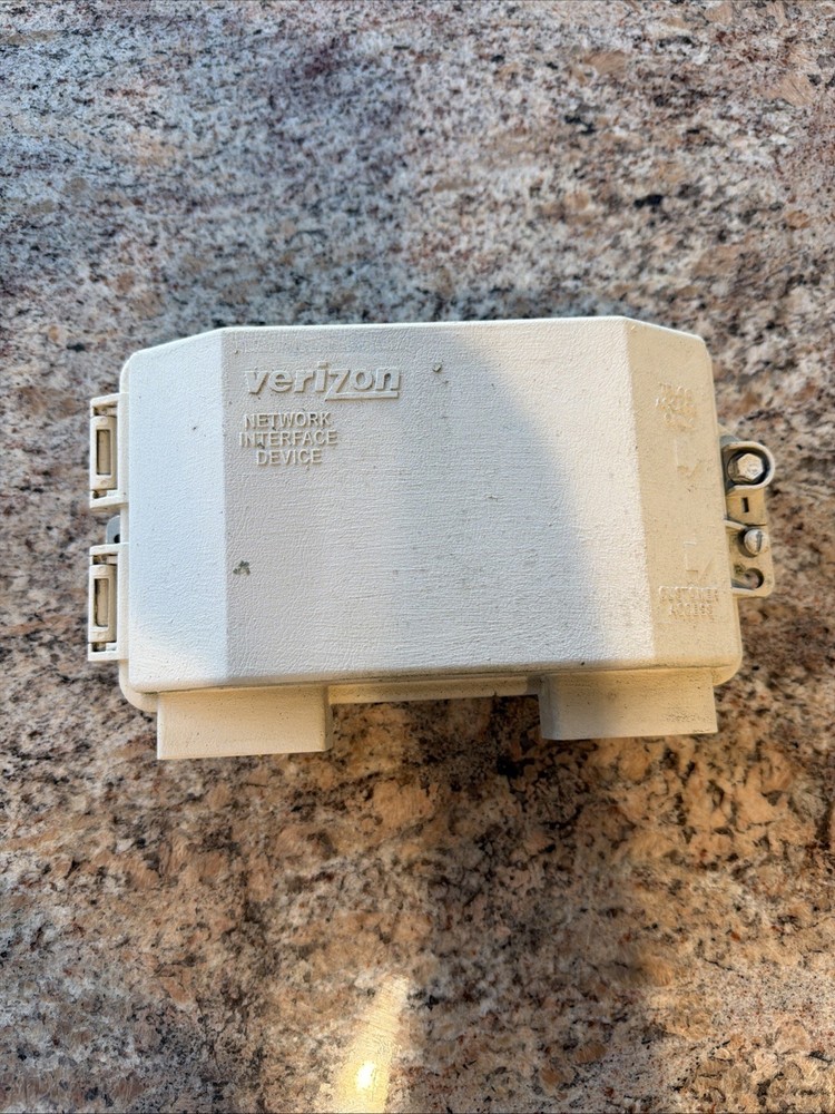 Verizon TII Outdoor Network Interface Device