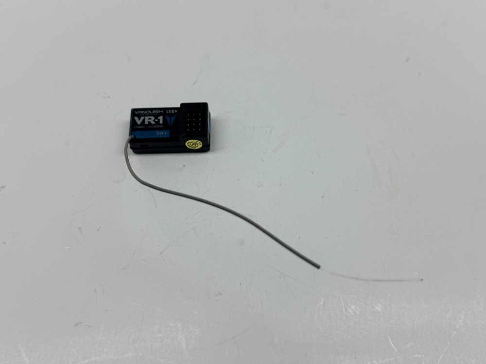 Vanquish VR-1 4 Channel Receiver VPS20002 Dirty