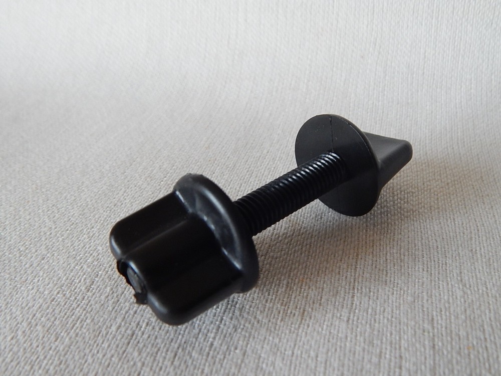 Universal Bolt for Coil Metal Detector, (8 mm).