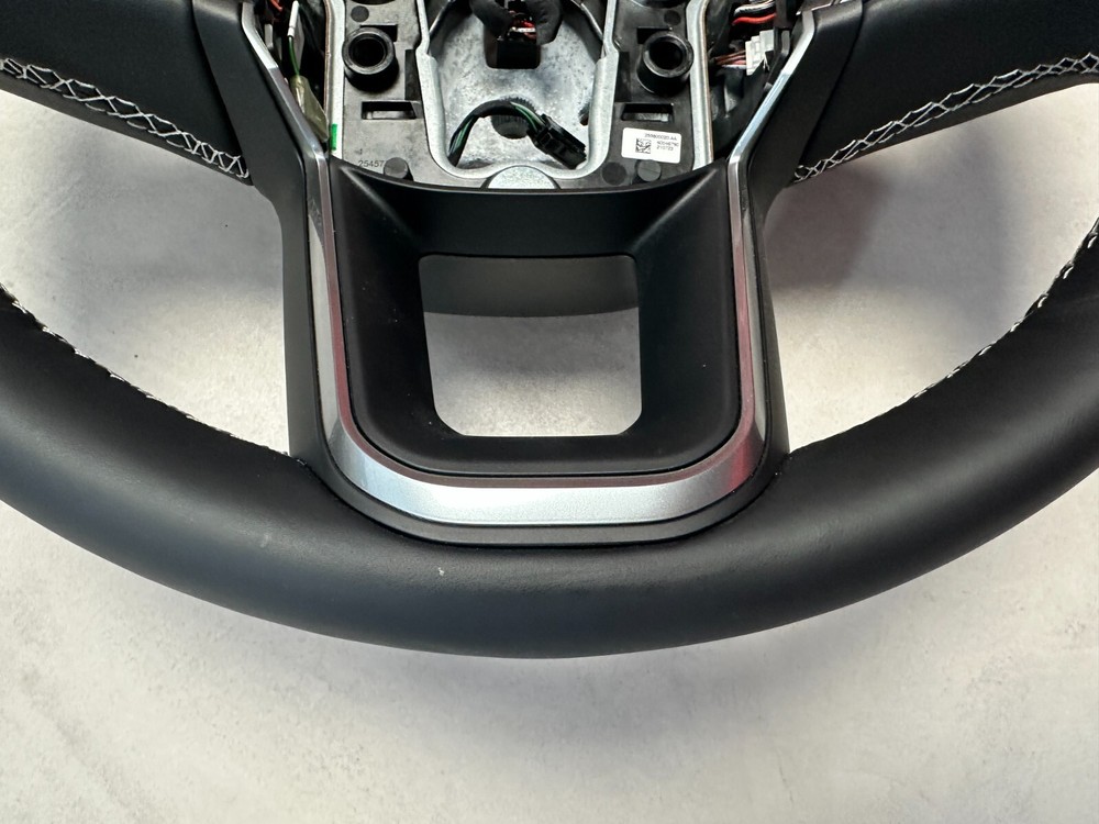 JEEP STEERING WHEEL LEATHER MULTI FUNCTION LEATHER STEERING WHEEL GENUINE NEW...
