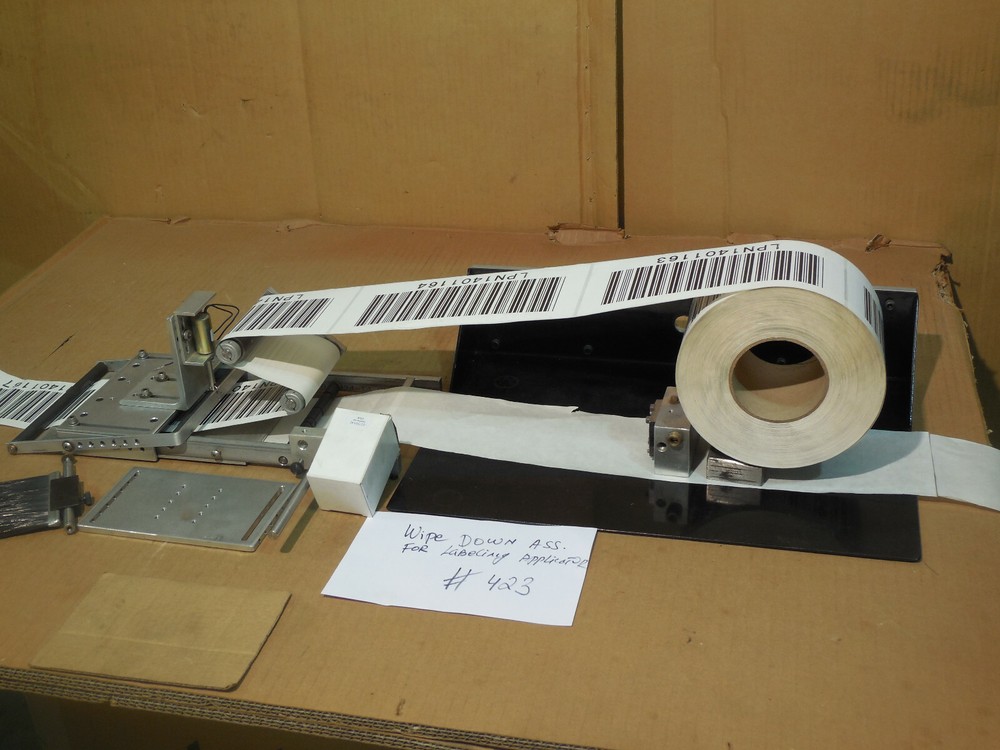 Wipe Down Assembly For Labeling Machine
