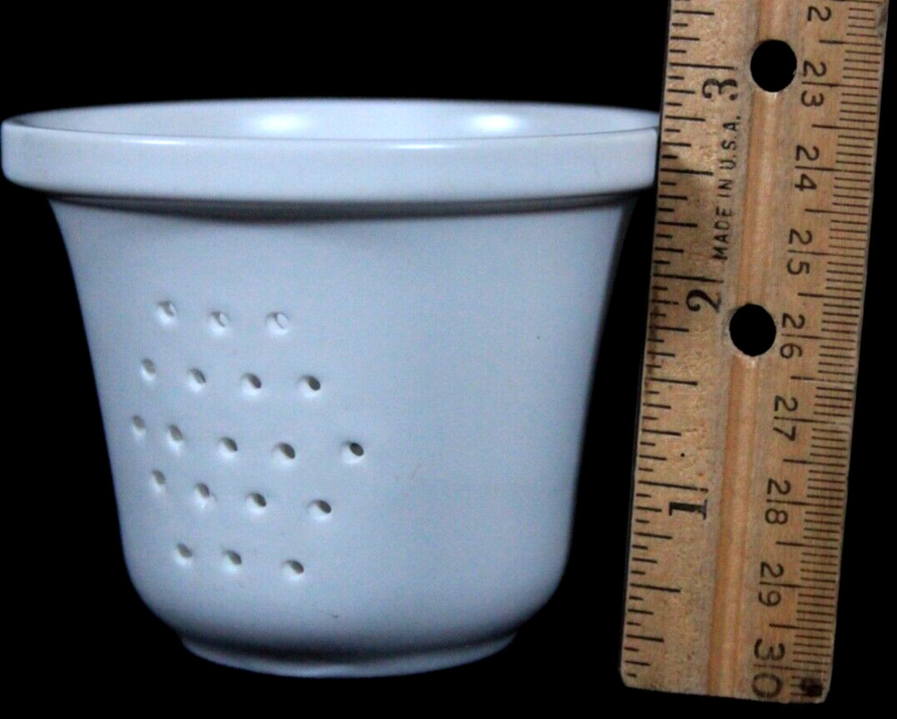 REPLACEMENT CERAMIC L00SE TEA INFUSER /STRAINER FOR TEAPOT / MUG 2 1/2" DIAMETER