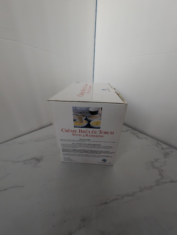 Le Gourmet Chef Creme Brulee Torch with 4 Ramekins - New/Untested