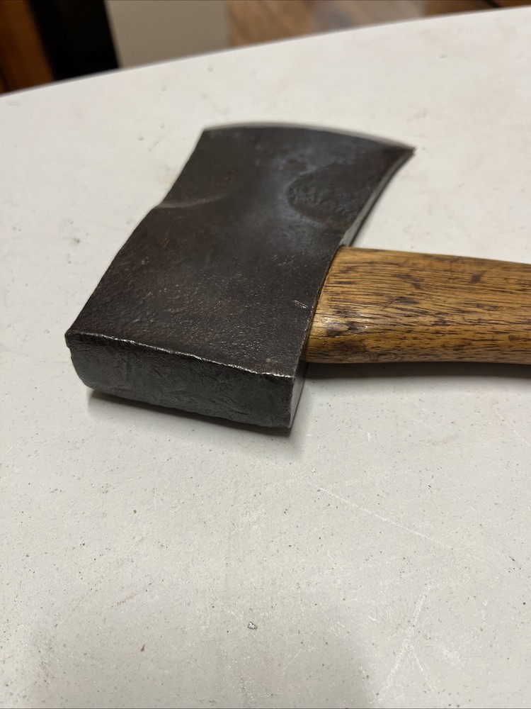 Vintage Hatchet. Unbranded. Axe. H-102