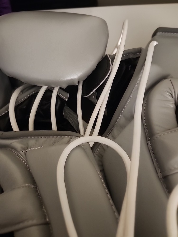 Medium Grey Sparring Set With FREE HAND WRAPS