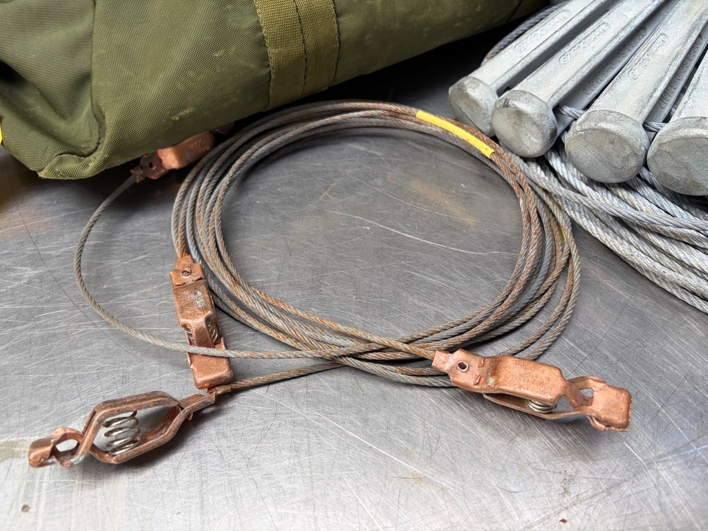Military Surface Wire Grounding Kit SWGK MK-2551A/U PORTABLE HAM, CB, RADIO