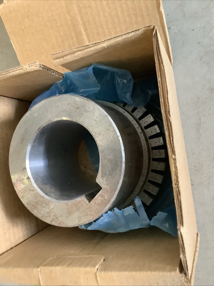 Rexnord Coupling 91041000 Bore 3.37500