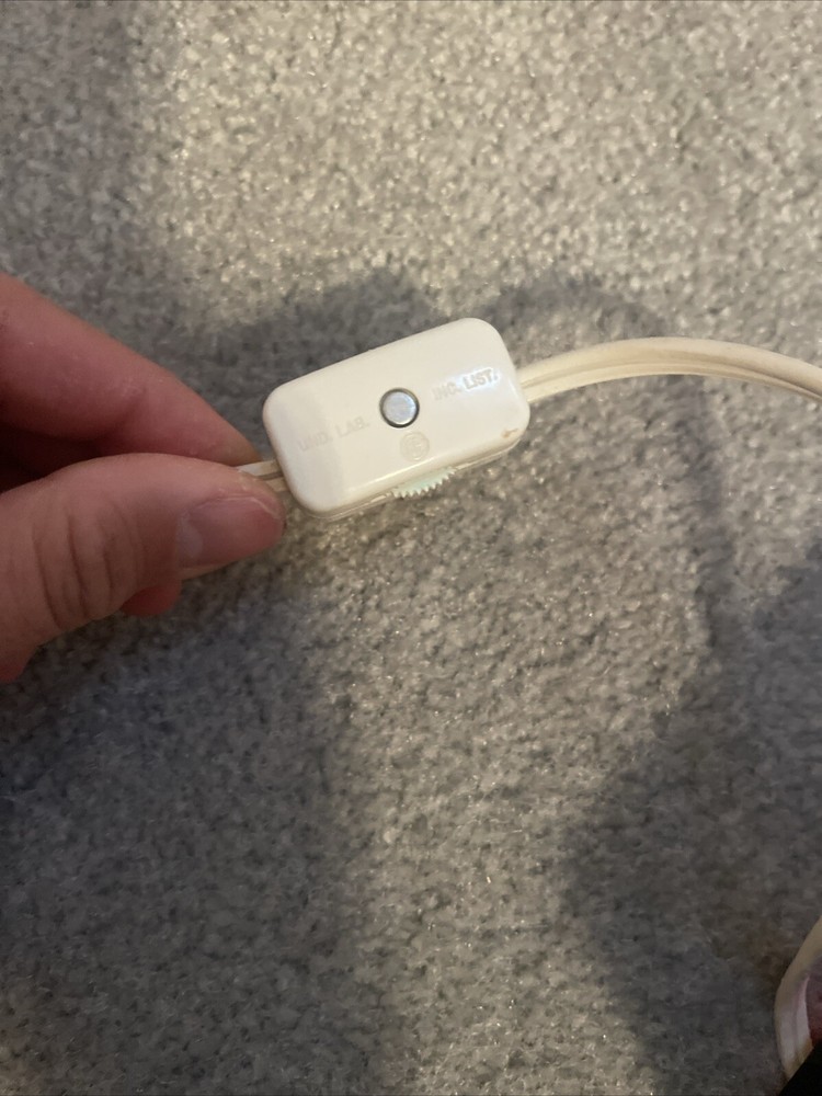 Red Emergency Lamp Light UND LAB INC LIST Rectangle Black Box