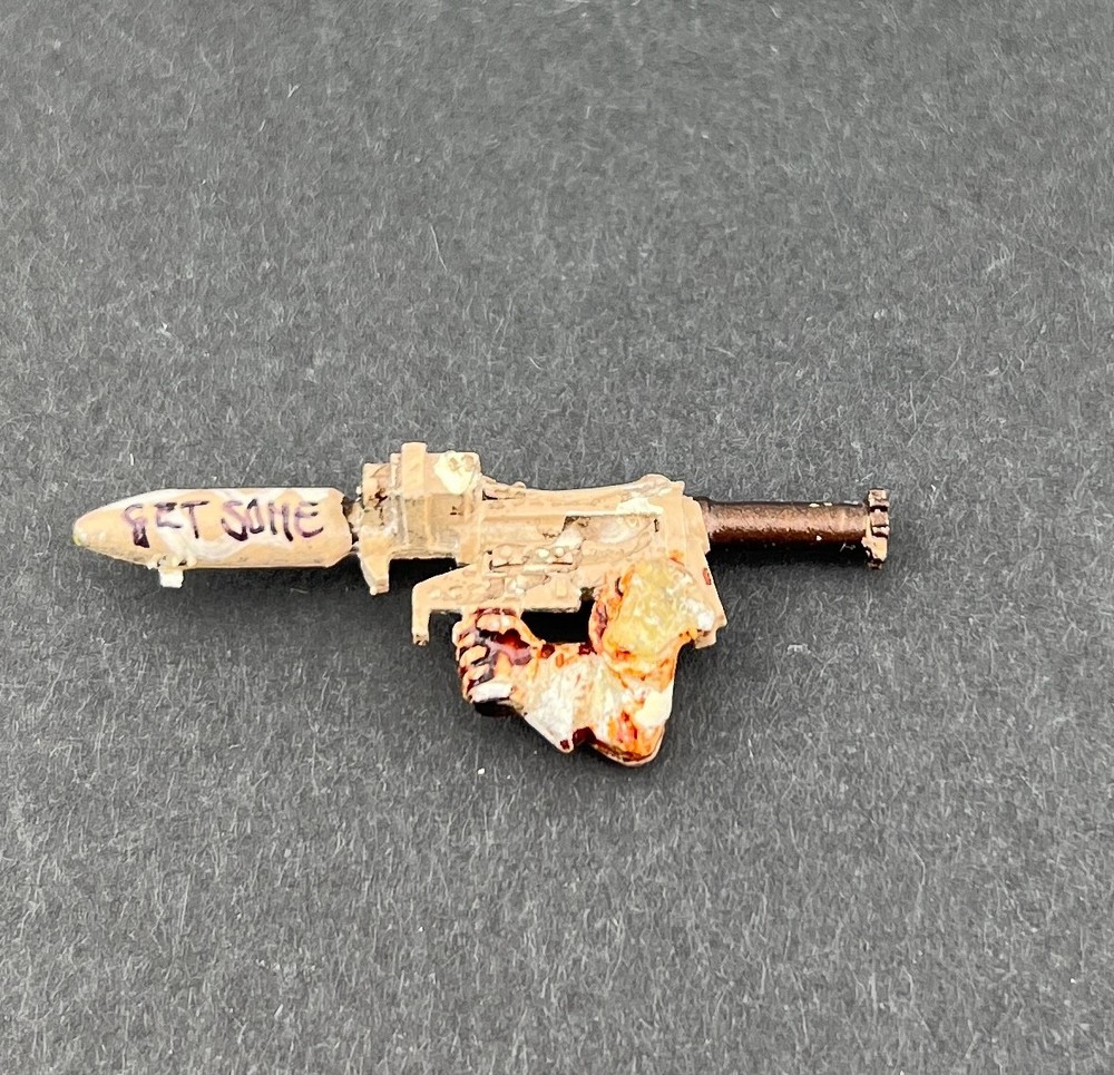 Warhammer 40k: Guardsman Weapons and Bits PAINTED GAMES WORKSHOP