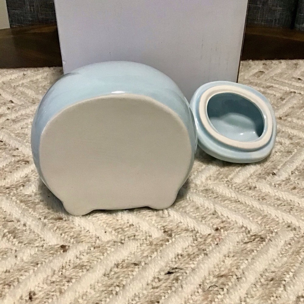 NIB Ceramic Bear Sponge & Soap Dish With Lid