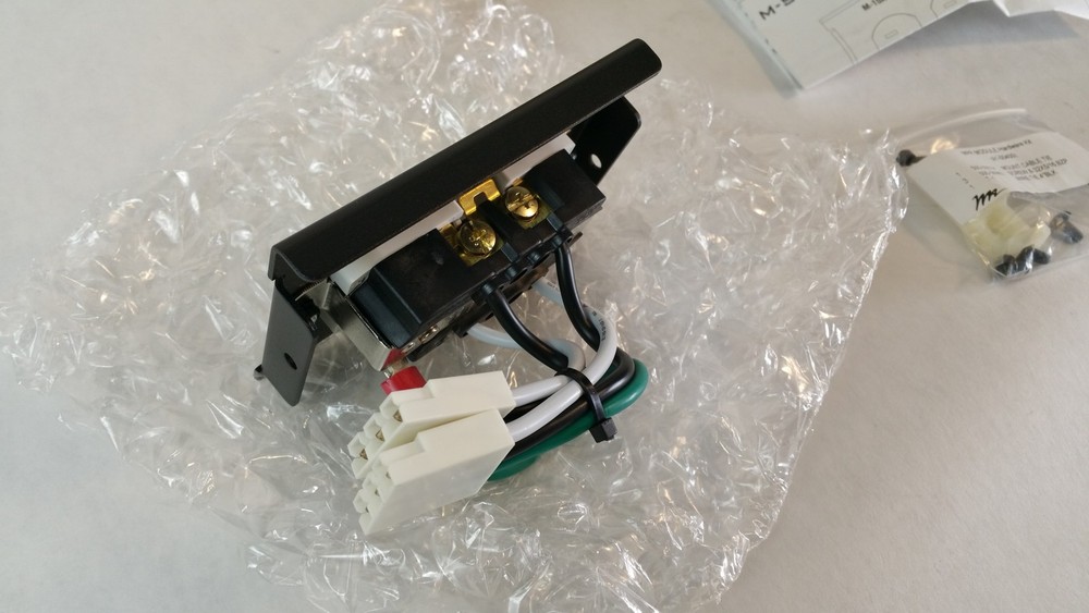 New Middle Atlantic Products M-20A 4" MPR 20A Duplex Module