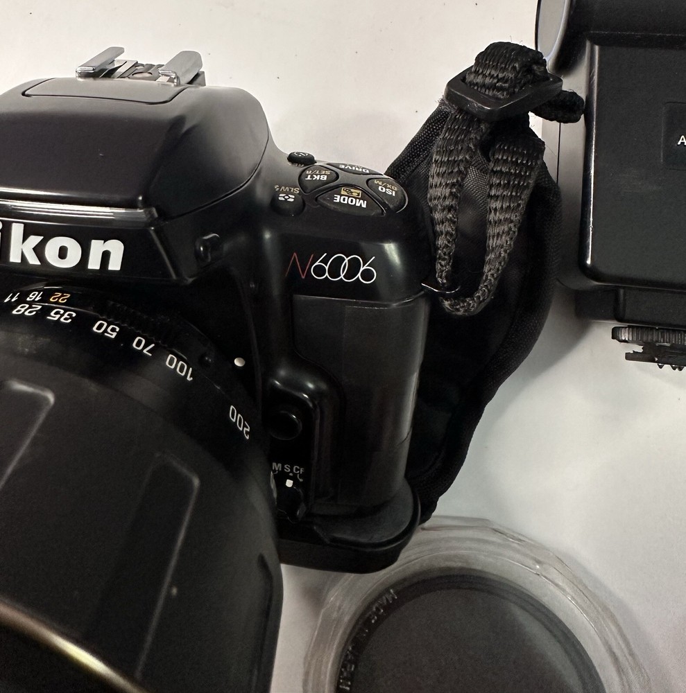Nikon N6006 Camera Bag Bundle With Extra Lenses & Flash - Working