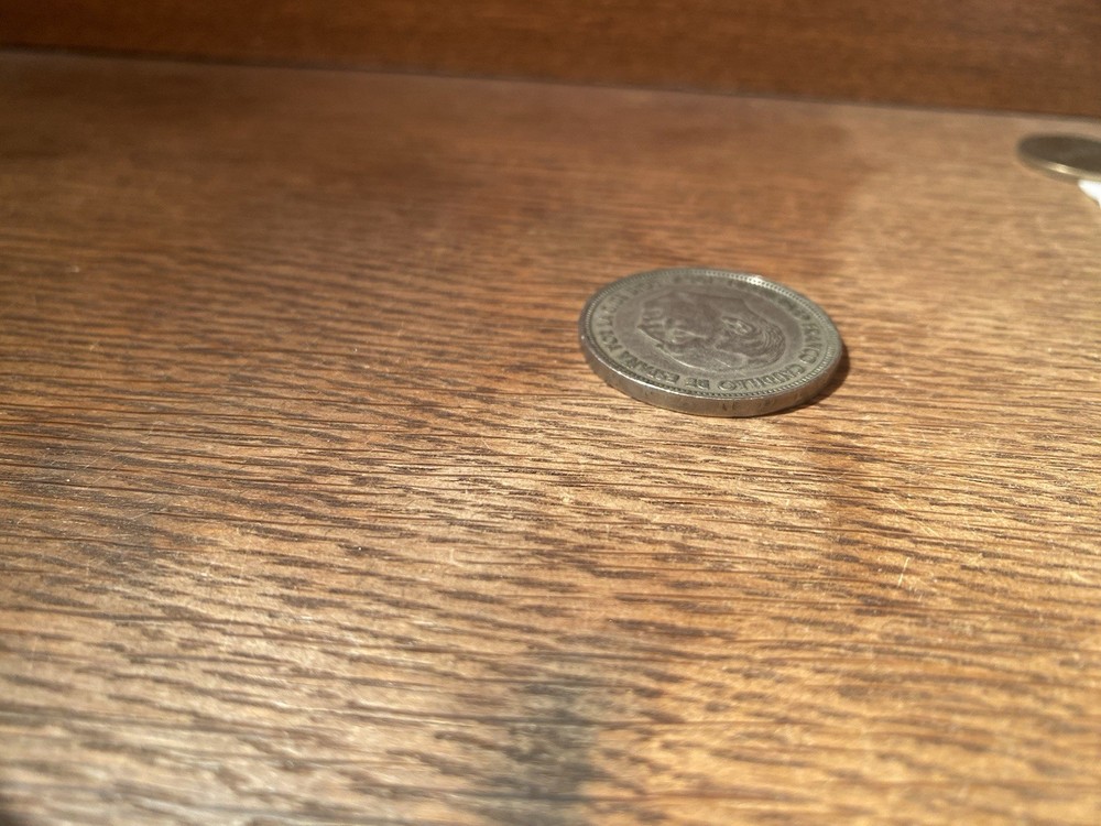 Rare Error 50PTAS Low Mintage Excellent Condition Side Engraving Error