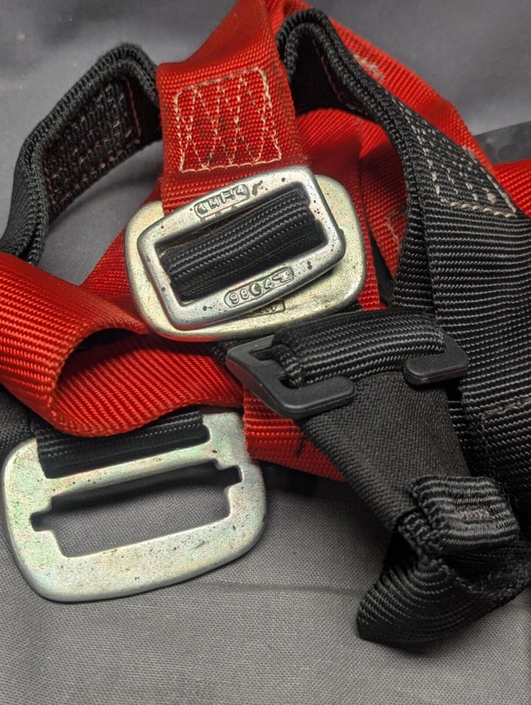 Bashlin Industries 662RD "X" Style Harness w/ 3" D-Ring Back Attachment SMALL/0