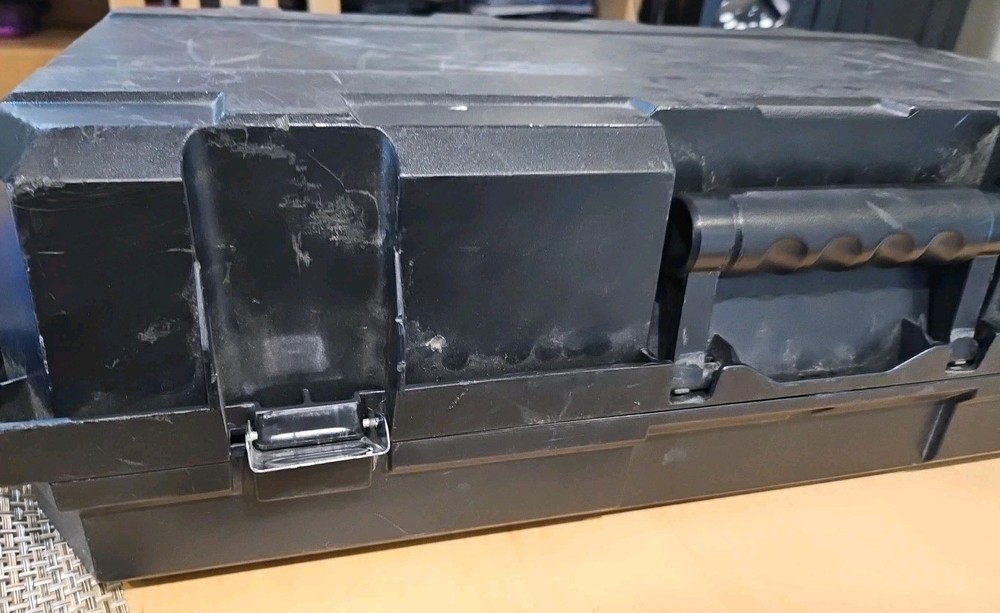 24" Handle DEWALT EMPTY CASE FOR TOOL Heavy Duty Hard Plastic Container Lockable