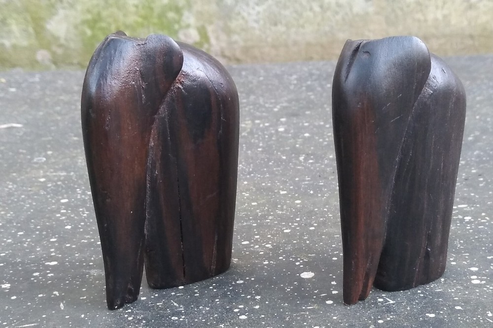 wood carving shadow elephant