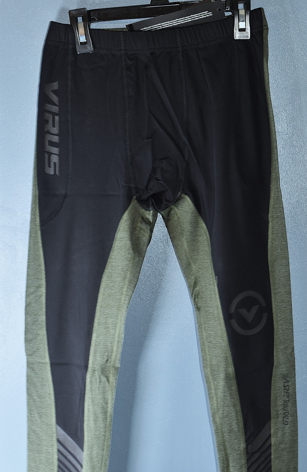 Virus Grappler V2 Splats compression tights size men's Medium, black & green