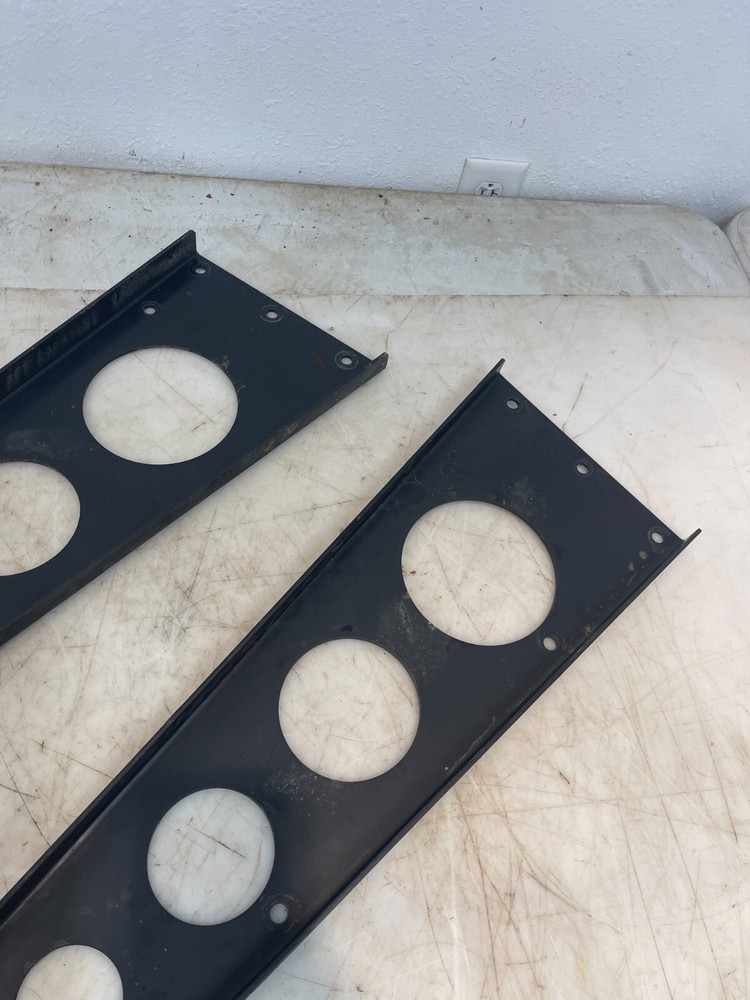 Case IH Patriot 3230 Sprayer Cooling Pack Brackets