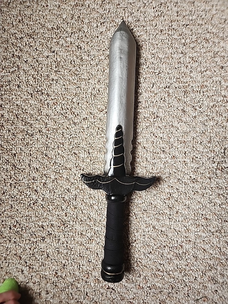 Gilded Bat Foam Dagger