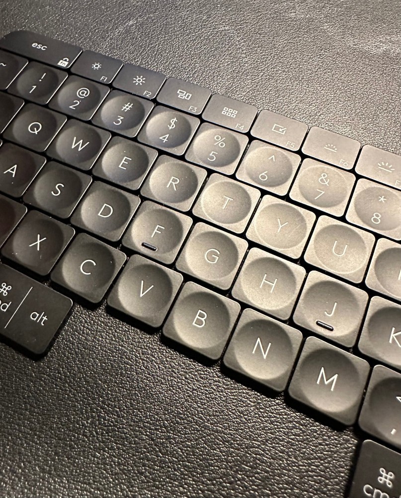 Logitech MX Keys - (1) Single OEM Replacement Key Cap and Hinge