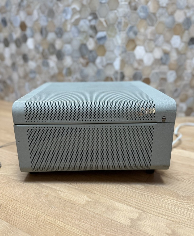 Vtg Heathkit SB-401 - Transmitter Ham Radio POWERS ON (READ)