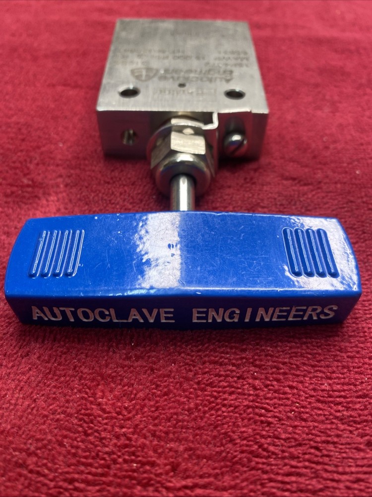 4F-MPNAB-T-SS Medium Pressure Valve