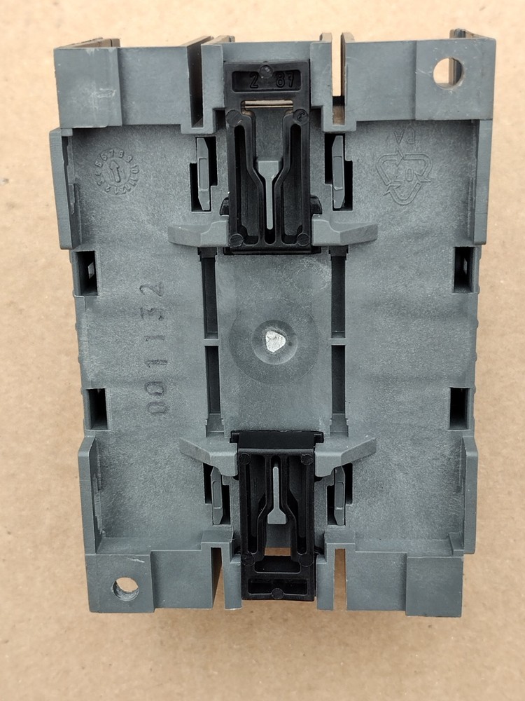 ABB OT60F3 DISCONNECT SWITCH 600VAC 60A 3PH