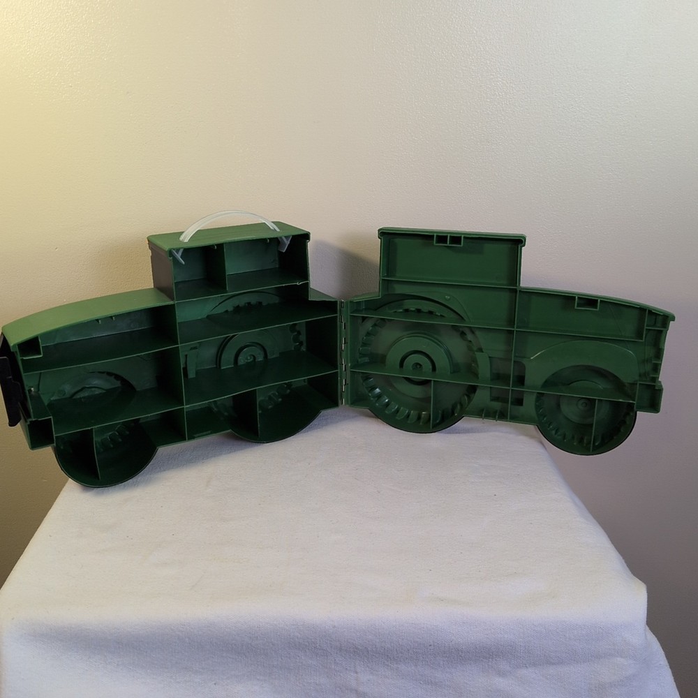 ERTL John Deere Plastic Tractor Carrying Case