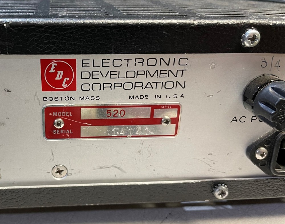 Electronic Development Corporation EDC 520A Programmable DC Calibrator w/GPIB