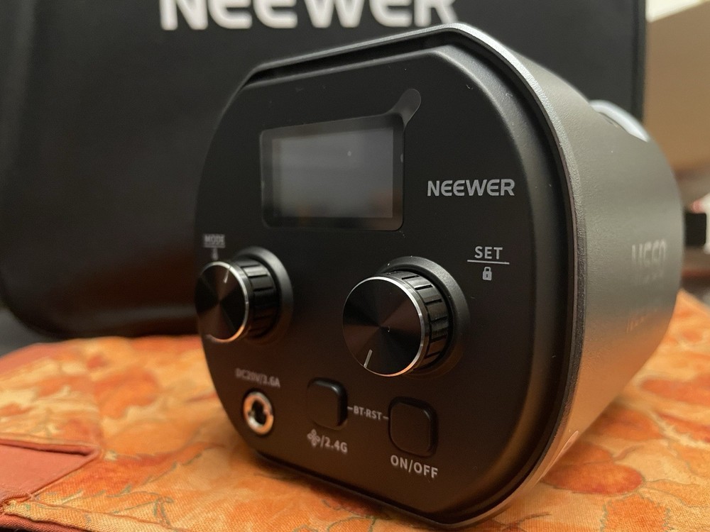 Neewer MS60 Mini LED Video Light Portable Wireless Trigger Hot/Cold Shoe