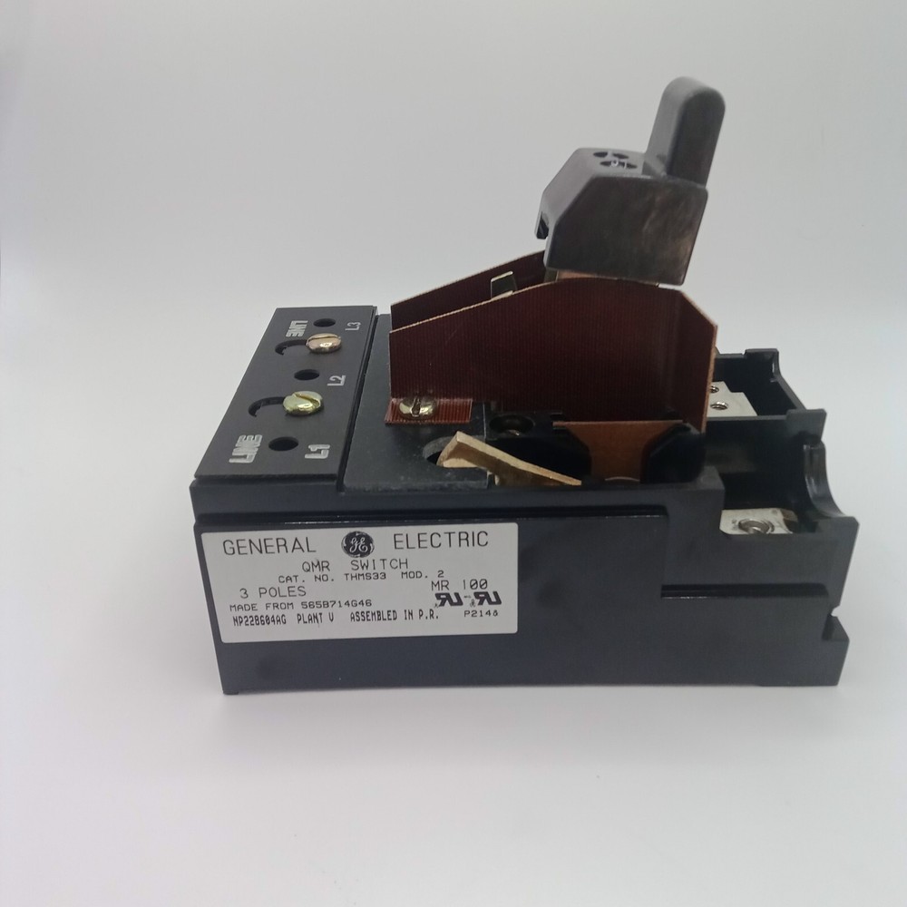 NEW GENERAL ELECTRIC THMS33 100 AMP 3-POLE DISCONNECT SWITCH