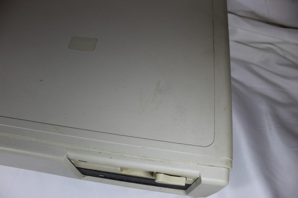 1987 Tandy 1000 SX Personal Computer Model No. 25-1051B - UNTESTED, AS-IS