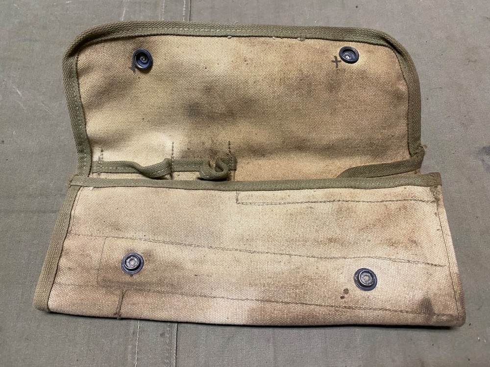 ORIGINAL WWII US ARMY INFANTRY WEAPONS SMALL PARTS & TOOLS ROLL