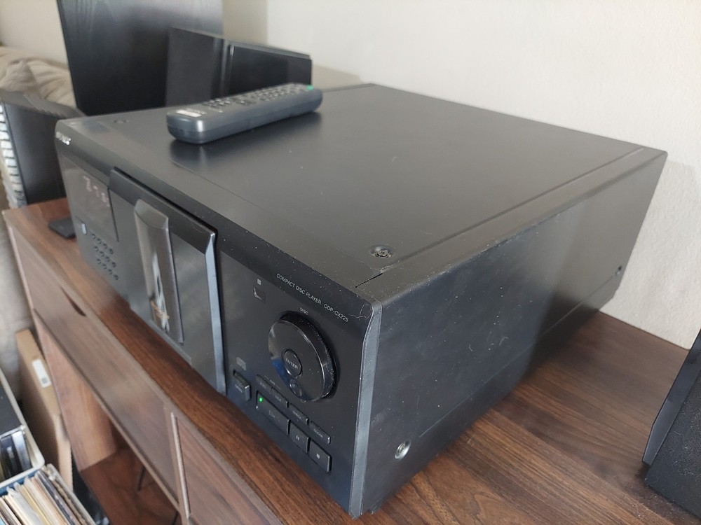 Sony CDP-CX225 Mega Storage 200 Disc Carousel CD Changer Player Remote Tested
