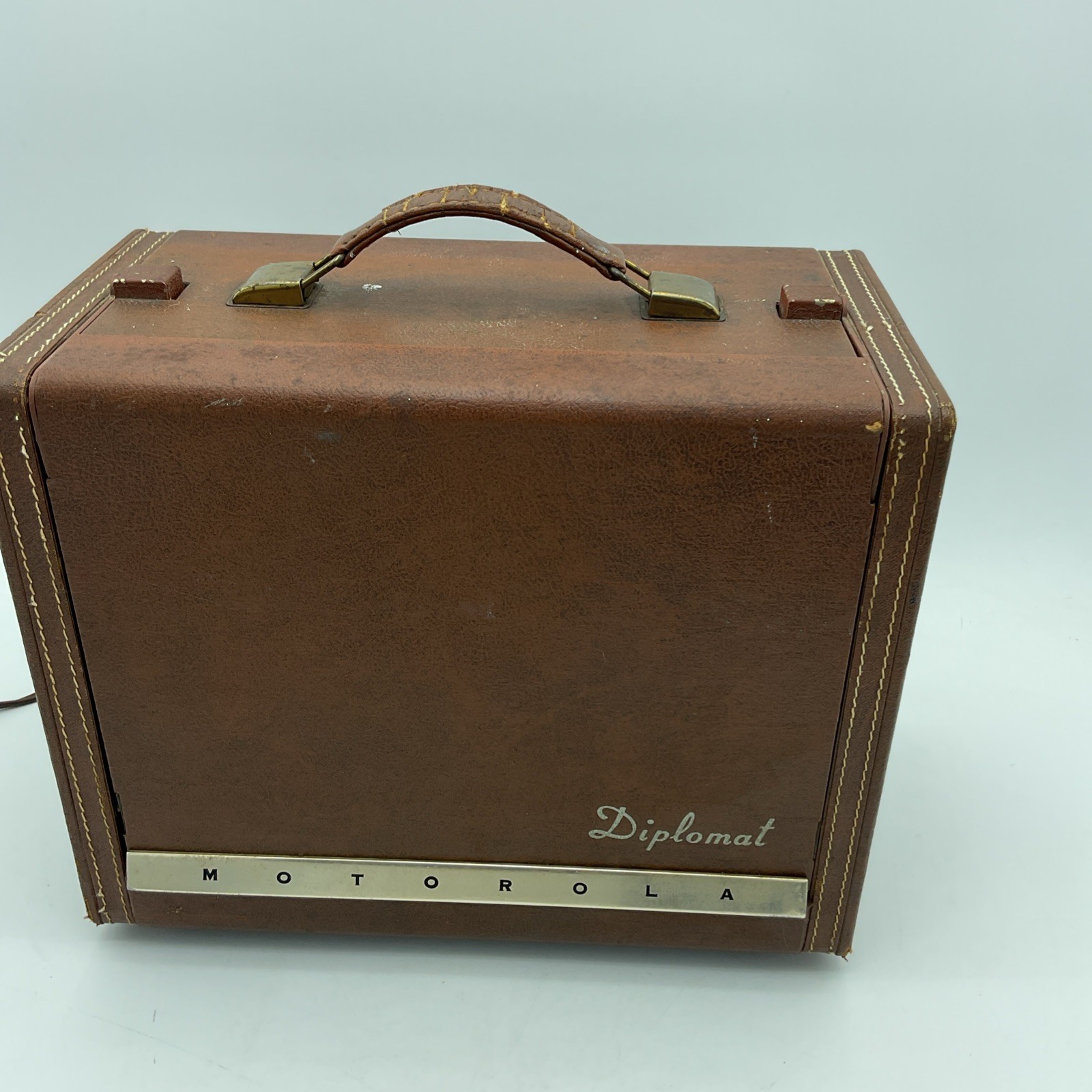 Vintage Motorola tube radio Portable Scan-o-Scope Diplomat 65L2 - For Repair