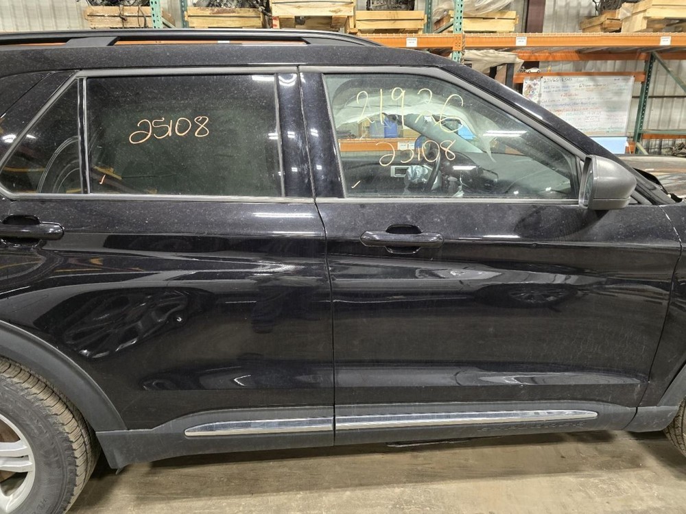 Camera/Projector Camera Windshield Mounted Fits 20-24 AVIATOR 1550915