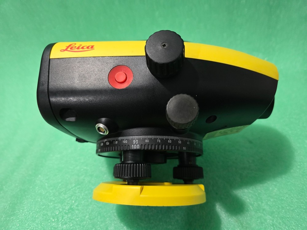 Leica Sprinter 100M Digital Level