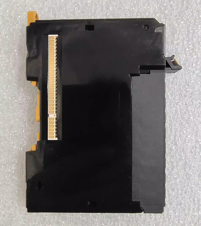 1PC New Omron Shield connection unit NX-TBX01 #LL