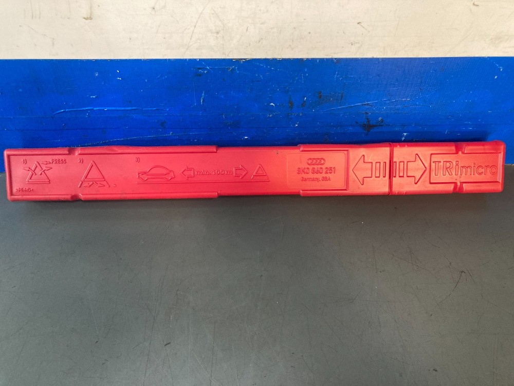 Audi A3 A4 Safety Hazard Warning Triangle Red 8K0860251
