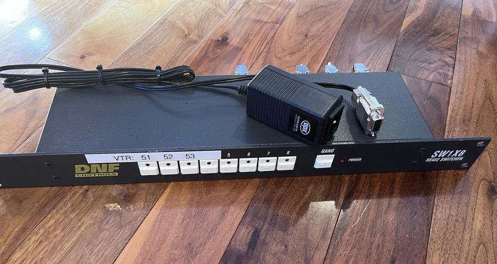 DNF Controls RS422 Switcher SW1X8