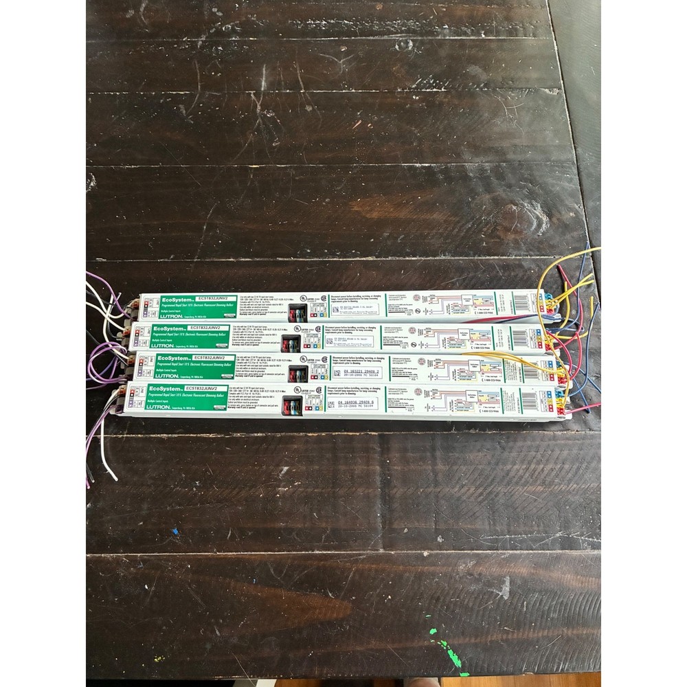 Lutron EcoSystem Dimming Ballast EC5T832JUNV2 White Programmed Rapid Start 4x