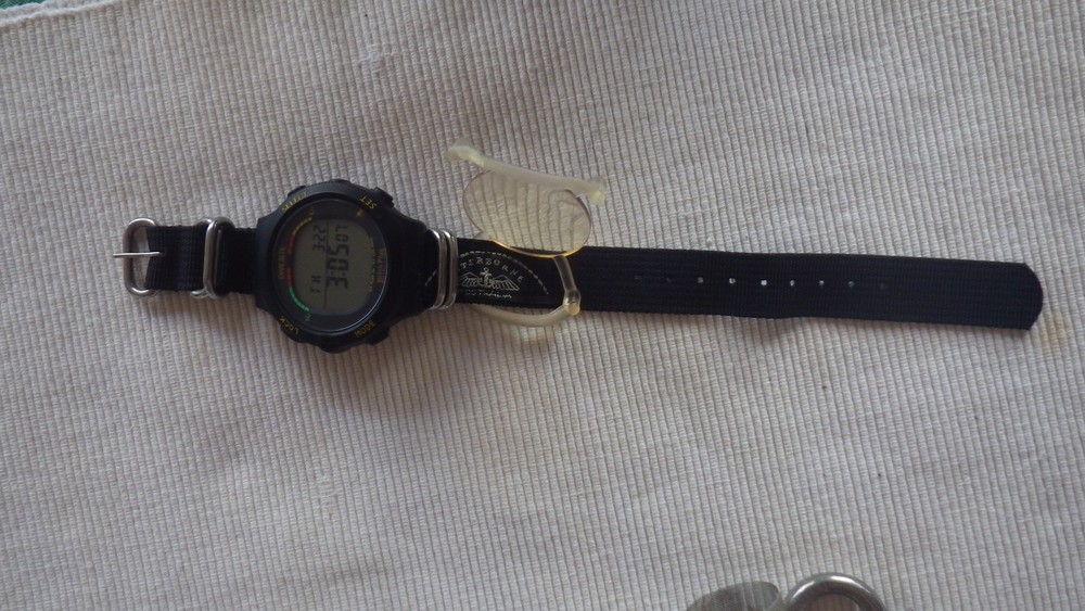 DiveRite NiTek C Dive Watch Computer with Magnifyer Protector