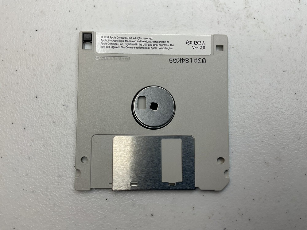 Apple Newton Software Sampler v2.0: 3.5” Disk Macintosh OS 1994