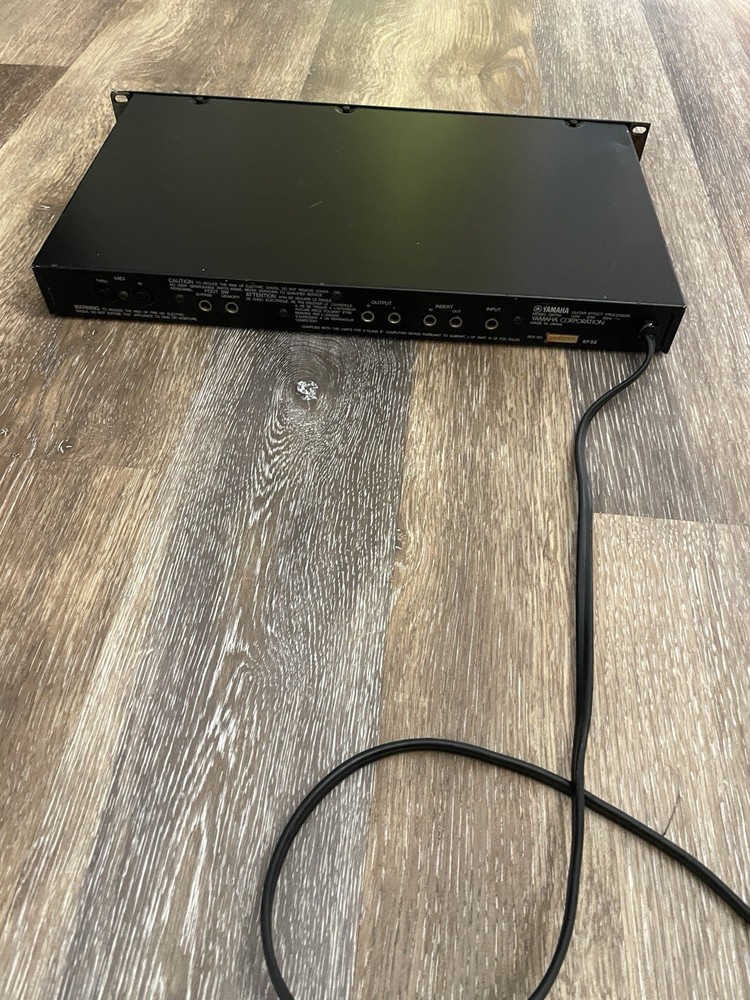 Yamaha GEP50 Guitar Effects Processor – Multi-Effects Rack Unit