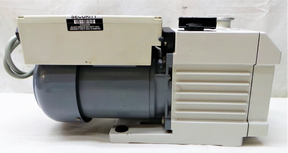 Leybold D1.6B Trivac Rotary Vane Vacuum Pump.