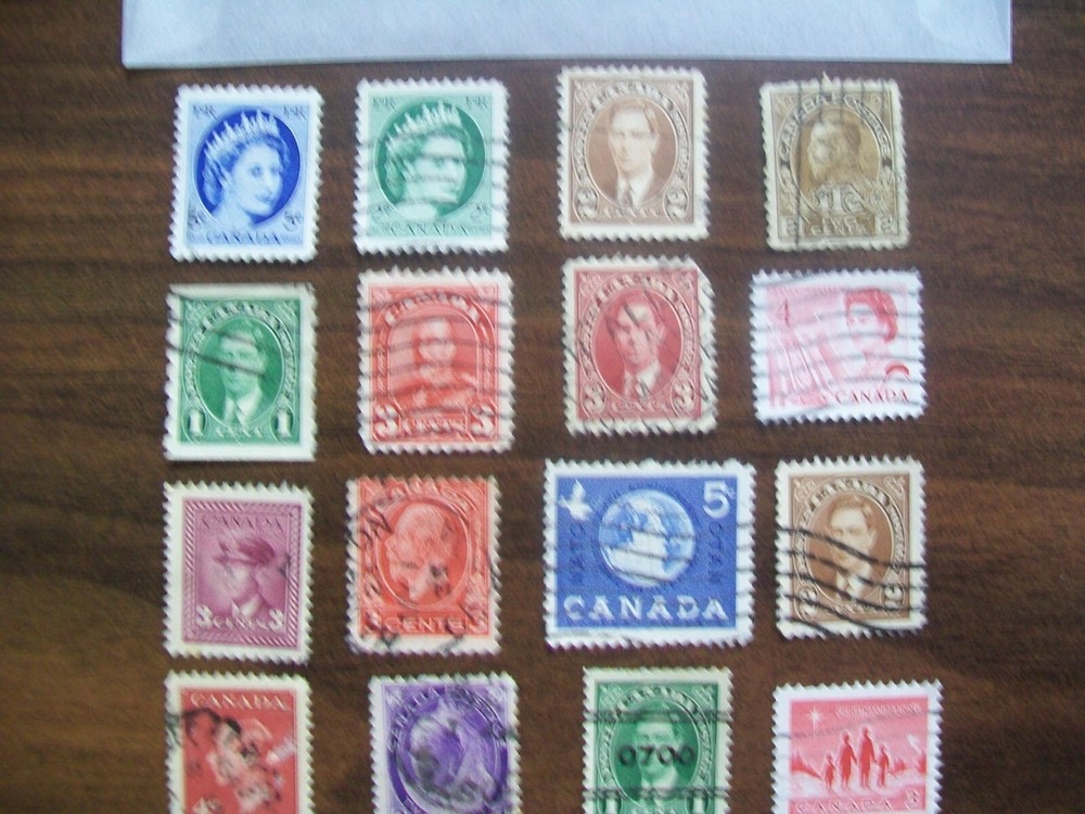 Canada Postage Stamps - Canada - Vintage - 20 Various Stamps (213)