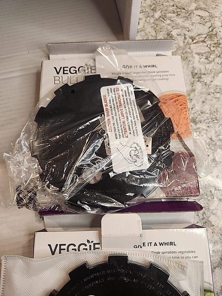 Magic Bullet Veggie Bullet VB-102 Electronic Food Processor Needs Pushers