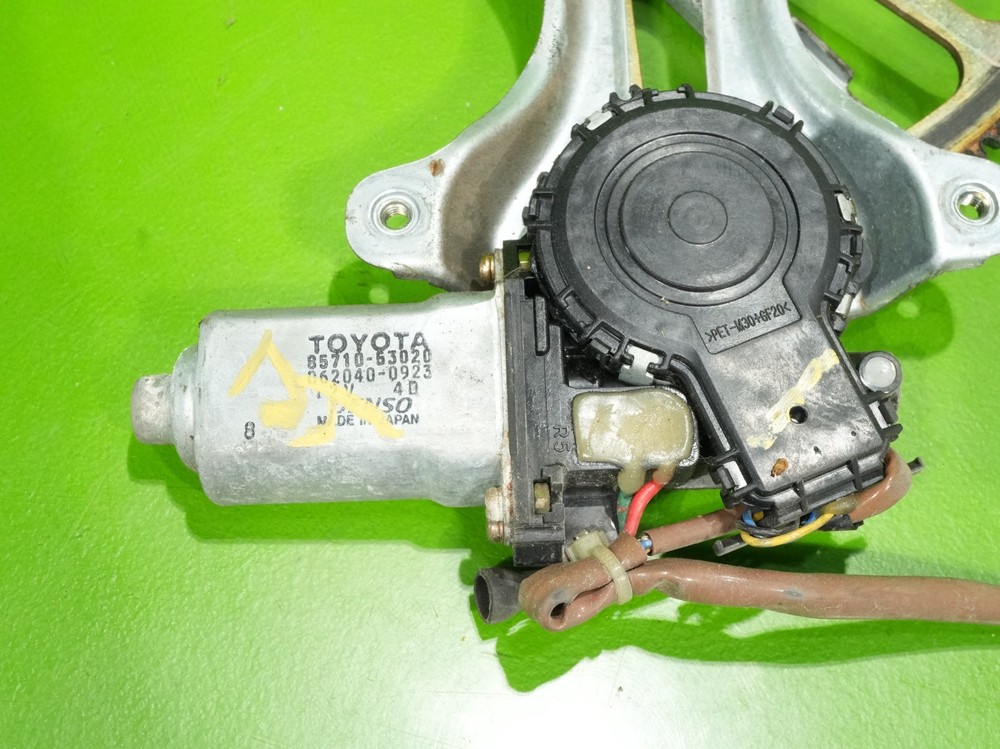 01-05 IS300 OEM driver left front power window regulator motor roll down