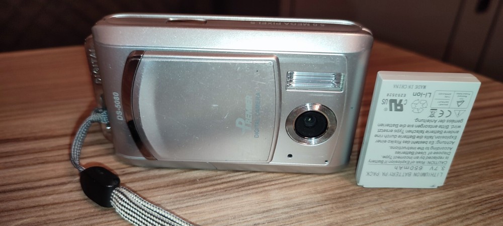 Premier DS-5080 5.0MP Compact Digital Camera Silver