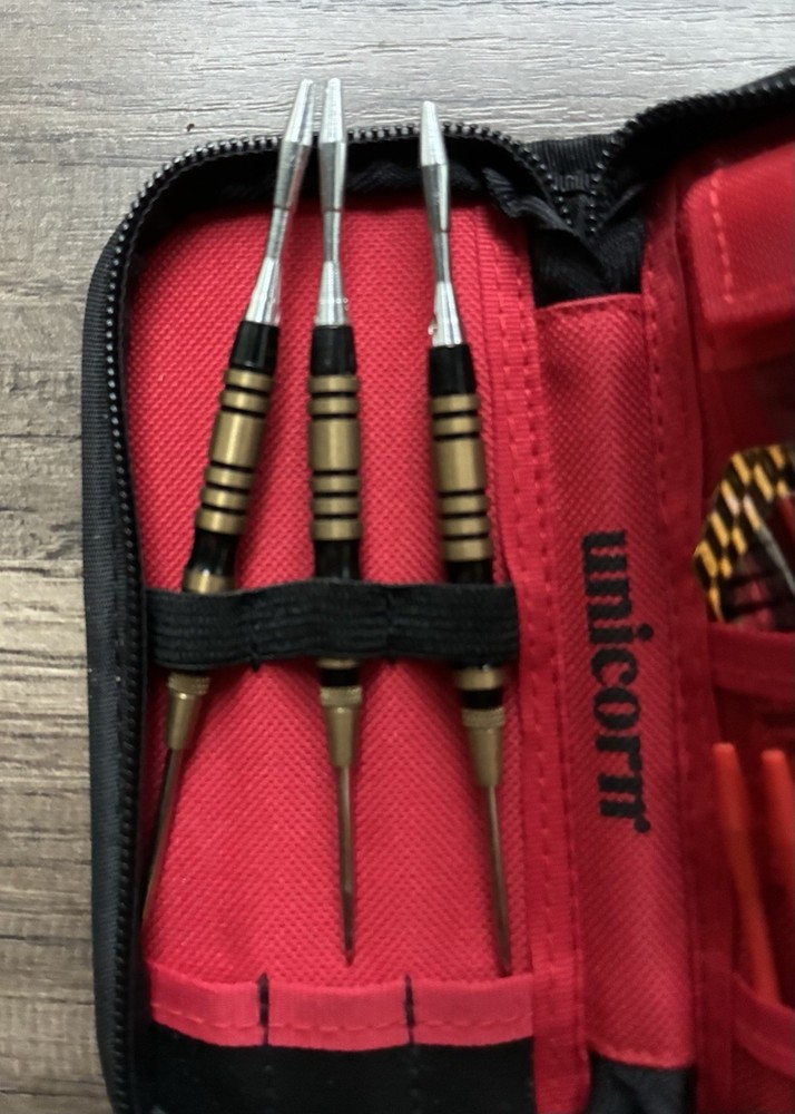 Unicorn Dart Set (3) Darts, flights, storage set